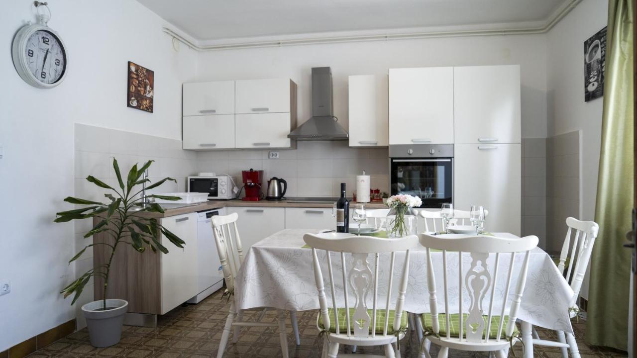Apartments Bazina Kaštela Zewnętrze zdjęcie